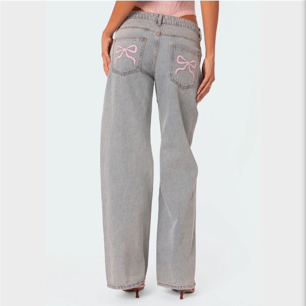 Edikted Bow Pocket Jeans